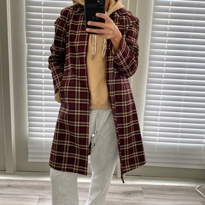 Express Long Zipper Coat Tartan Plaid Red Black Size 1/2